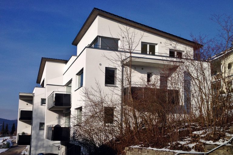 Mehr über den Artikel erfahren 5 Jahre – Stilvolle Wohnanlage mit Blick über Nagold