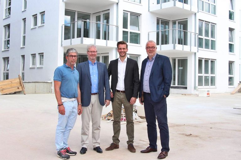 Mehr über den Artikel erfahren Richtfest in Kreuztal! Wohnen und leben in Kreuztals grüner Mitte